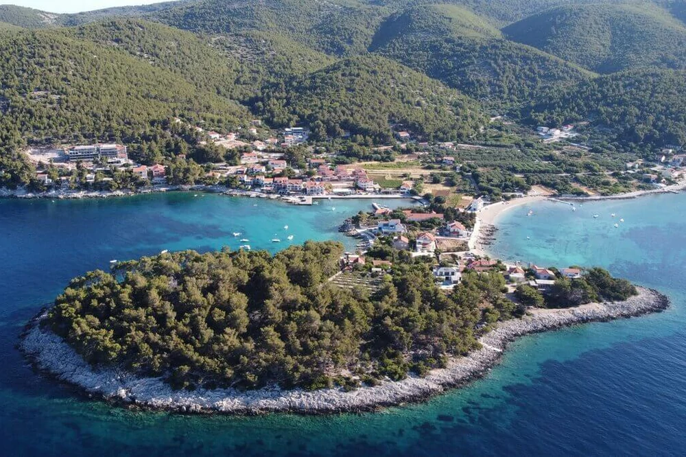 Turističke zajednice pozivaju stanovnike otoka Korčule: Sudjelujte u anketi o budućnosti turizma na otoku