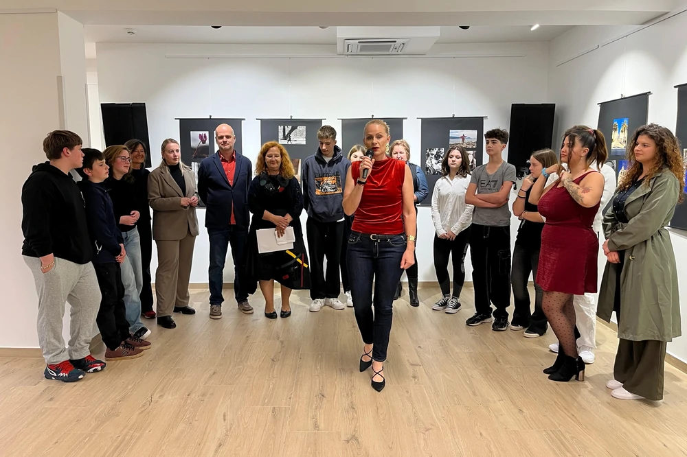 Svečano otvorena 10. Izložba fotografija fotoradionice 