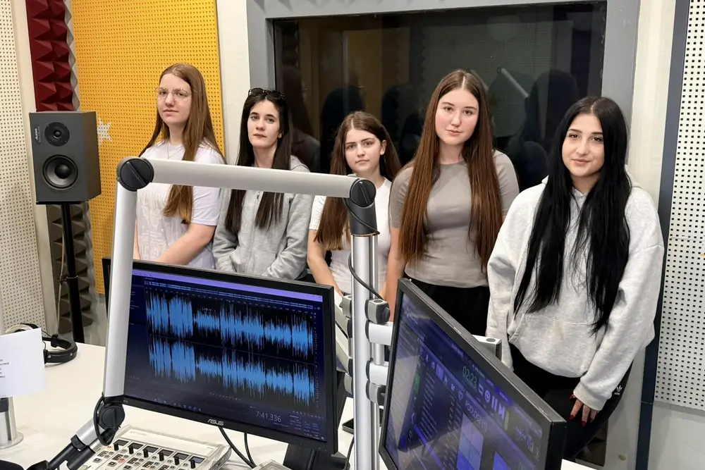 EPAS ambasadorice iz Drniša na Radio Drnišu predstavile obilježavanje Dana Europe 2026.