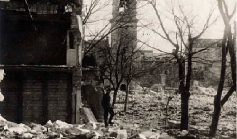 Kaštel Sućurac nakon savezničkog bombardiranja u prosincu 1943. godine