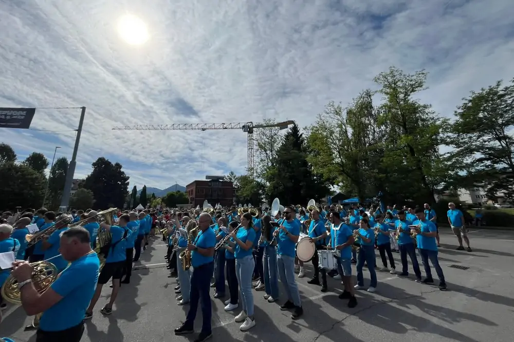 Više od 800 glazbenika, jedno iskustvo: Narodna glazba Blato na Brass festivalu u Sloveniji