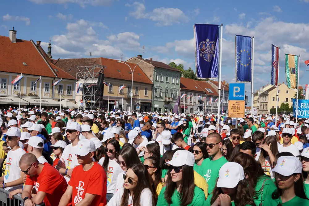 Požega okupila tisuće mladih: Kristov poziv na zajedništvo odjeknuo među novim naraštajem